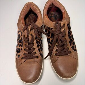 Born Leather Leopard Lace-Up Sneakers – Brown – Size 8